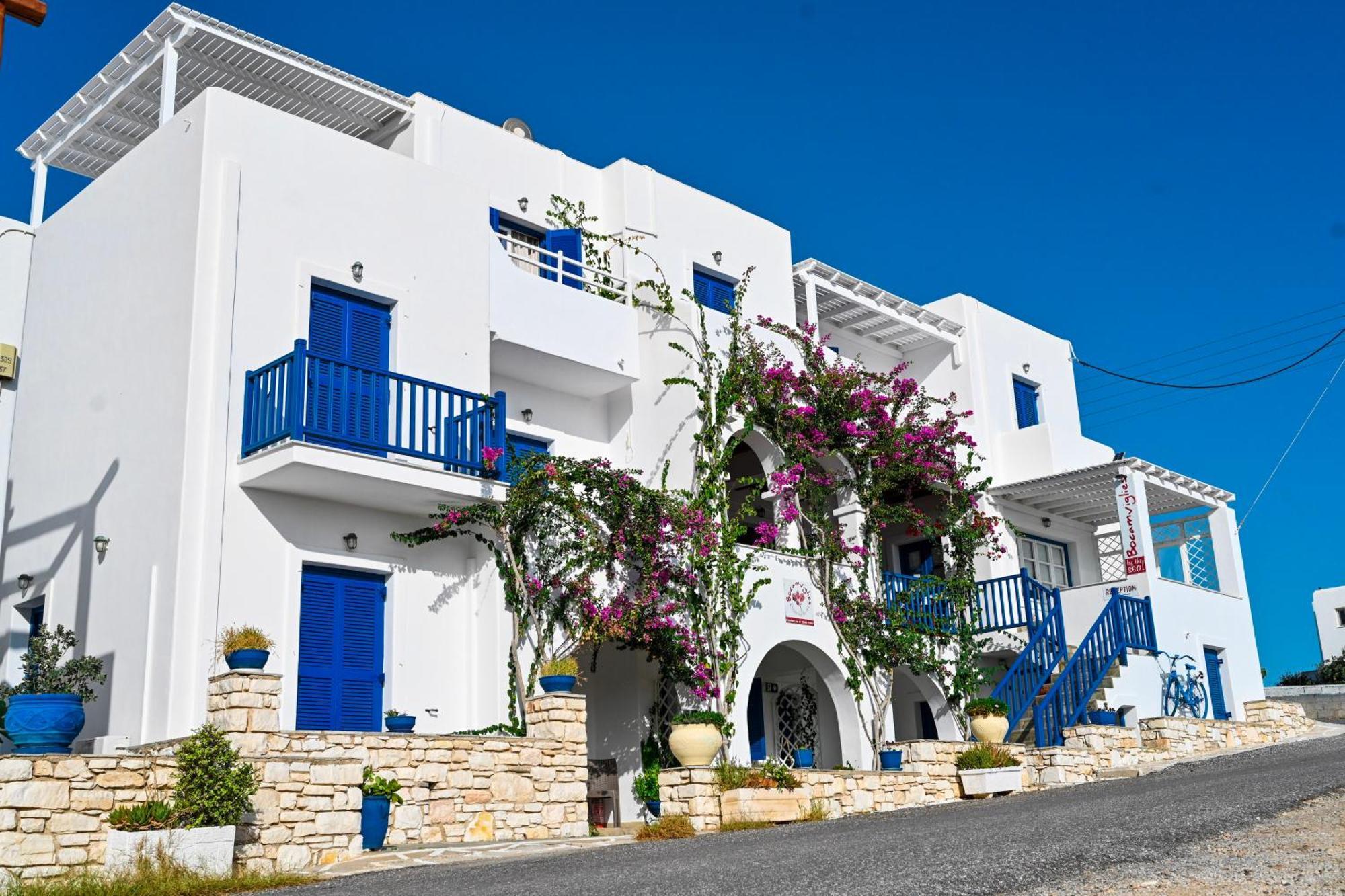Beachfront Bocamviglies Rooms - Naoussa Bespoke View Экстерьер фото