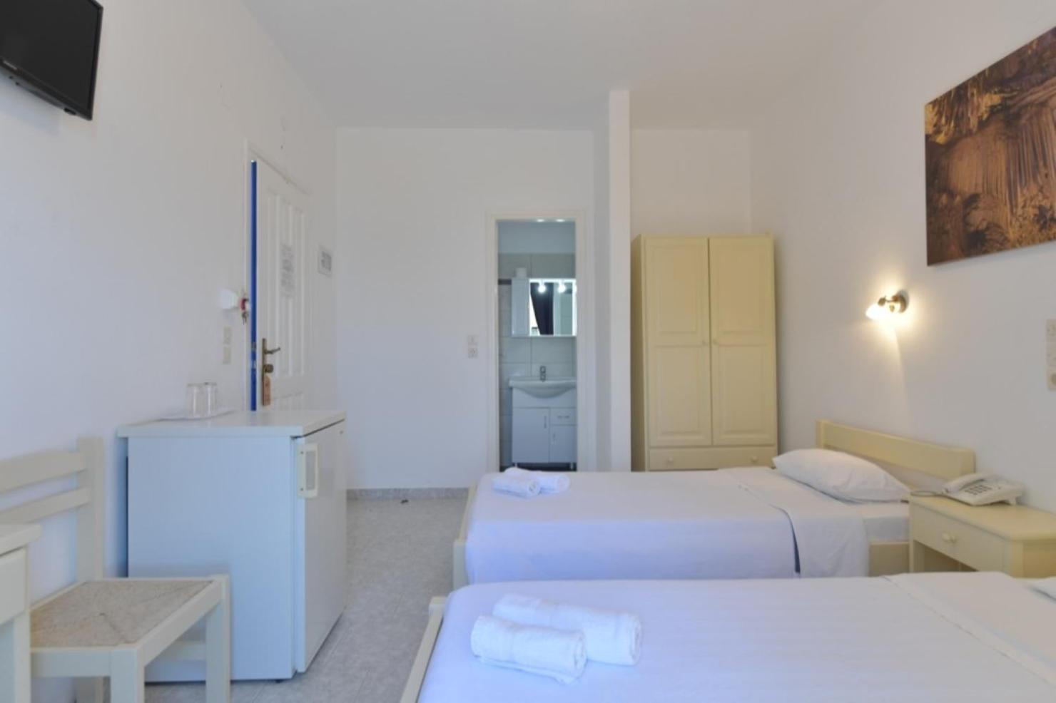Beachfront Bocamviglies Rooms - Naoussa Bespoke View Номер фото